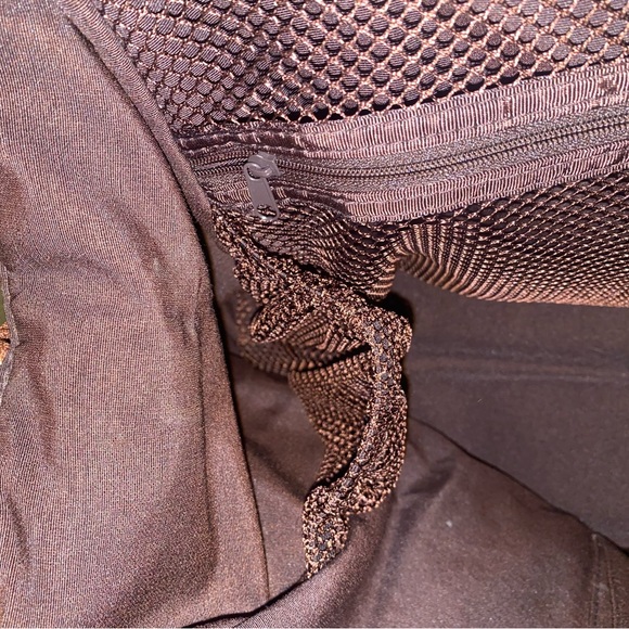 “The Limited” Luggage / Tote / Carry On / Overnight Bag. - Picture 10 of 11